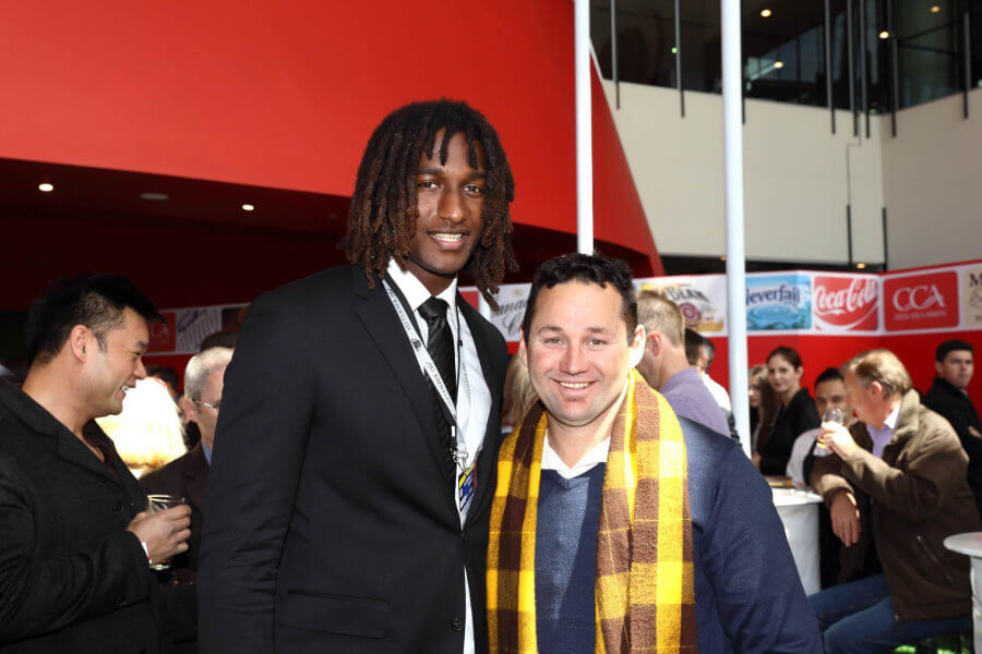 Don Elgin with Nic Naitanui 900x600